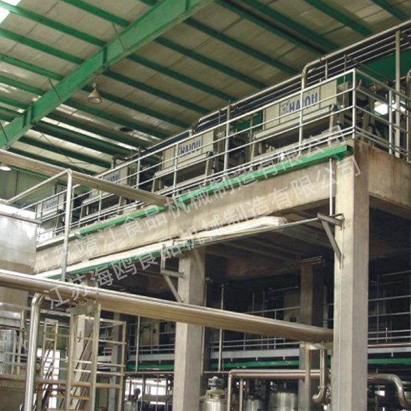 苹果浓缩汁榨汁设备生产现场